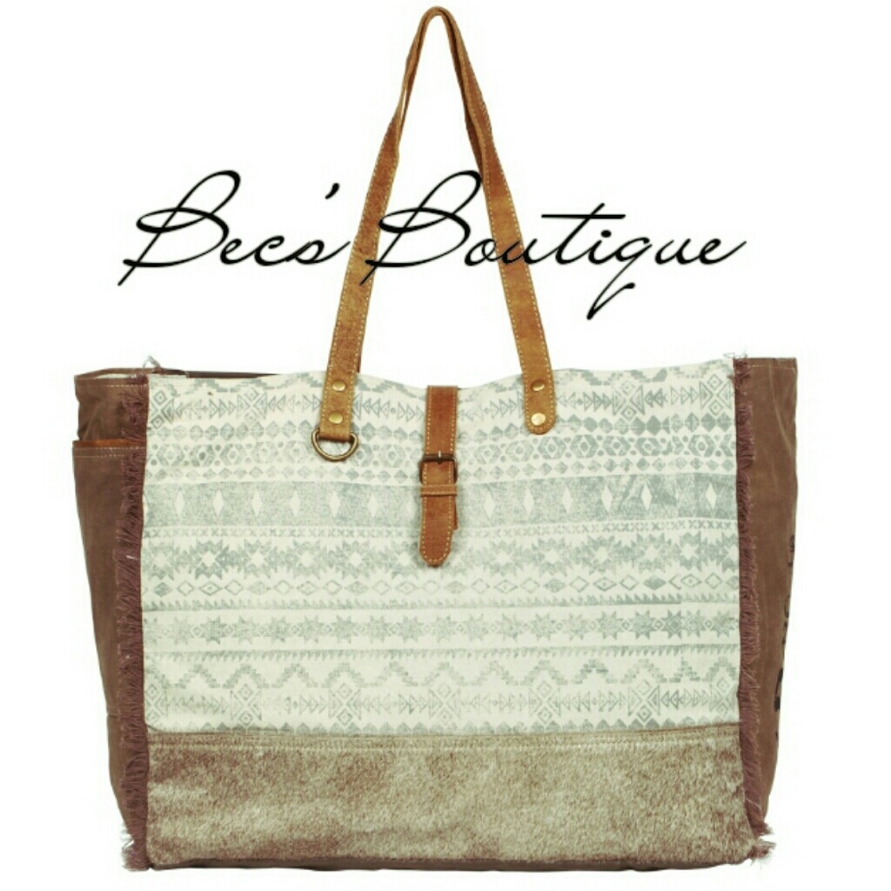 🎉NEW ARRIVAL🎉 Offhand Weekender Bag